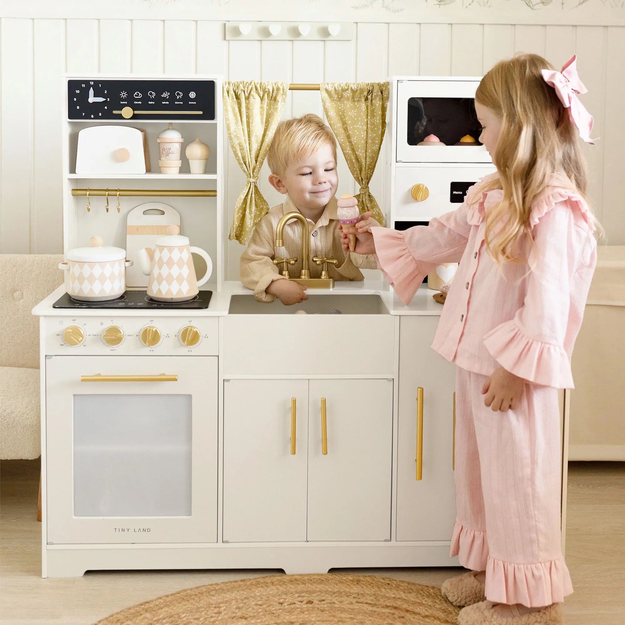 Cuisine de jeu emblématique en bois Tiny Land® – Ensemble de cuisine d'imitation crème pour enfants